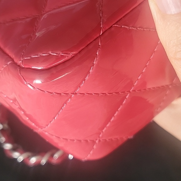 ❤️Chanel Mini Patent Pink Bag❤️ - Picture 6 of 8